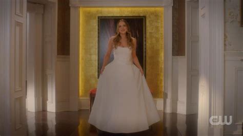 fallon carrington wedding dress